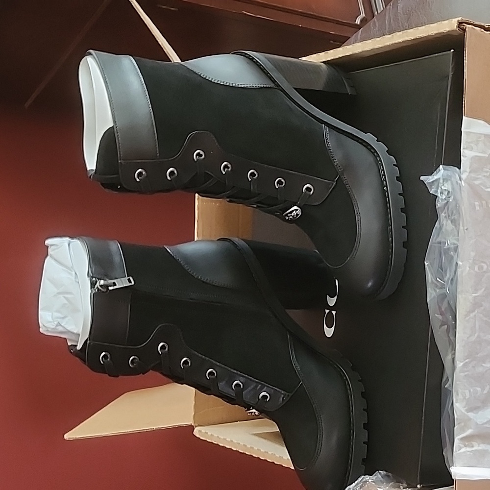 NWT Coach Hedy Boots